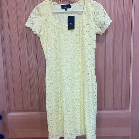 NWT Yellow Lace Dress - Picture 2 of 7
